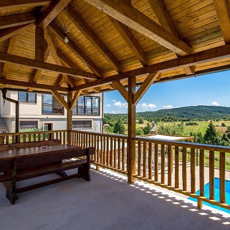 1 Bedroom Beautiful Apartment In Раковица Экстерьер фото